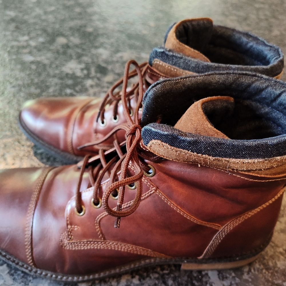 Men's size 12 lace up boots